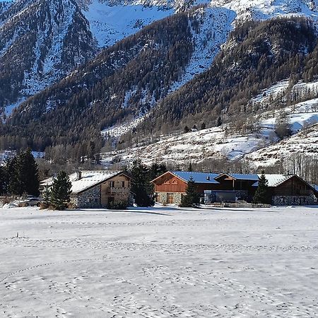 Petit Royal - Appartamento Charmant Per 6 Persone - Con Soppalco - Maisons De Charme Champoluc Esterno foto