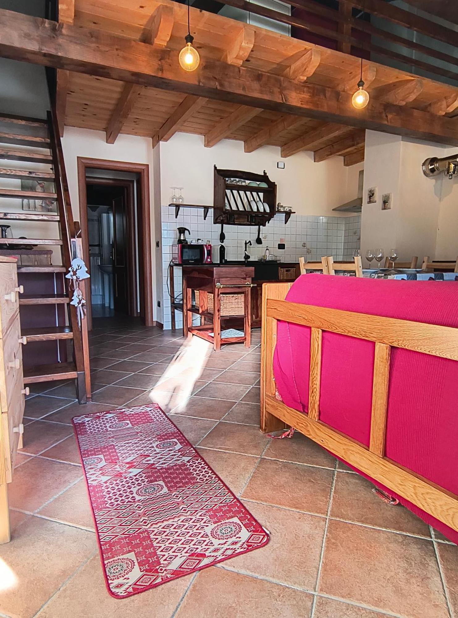 Petit Royal - Appartamento Charmant Per 6 Persone - Con Soppalco - Maisons De Charme Champoluc Esterno foto
