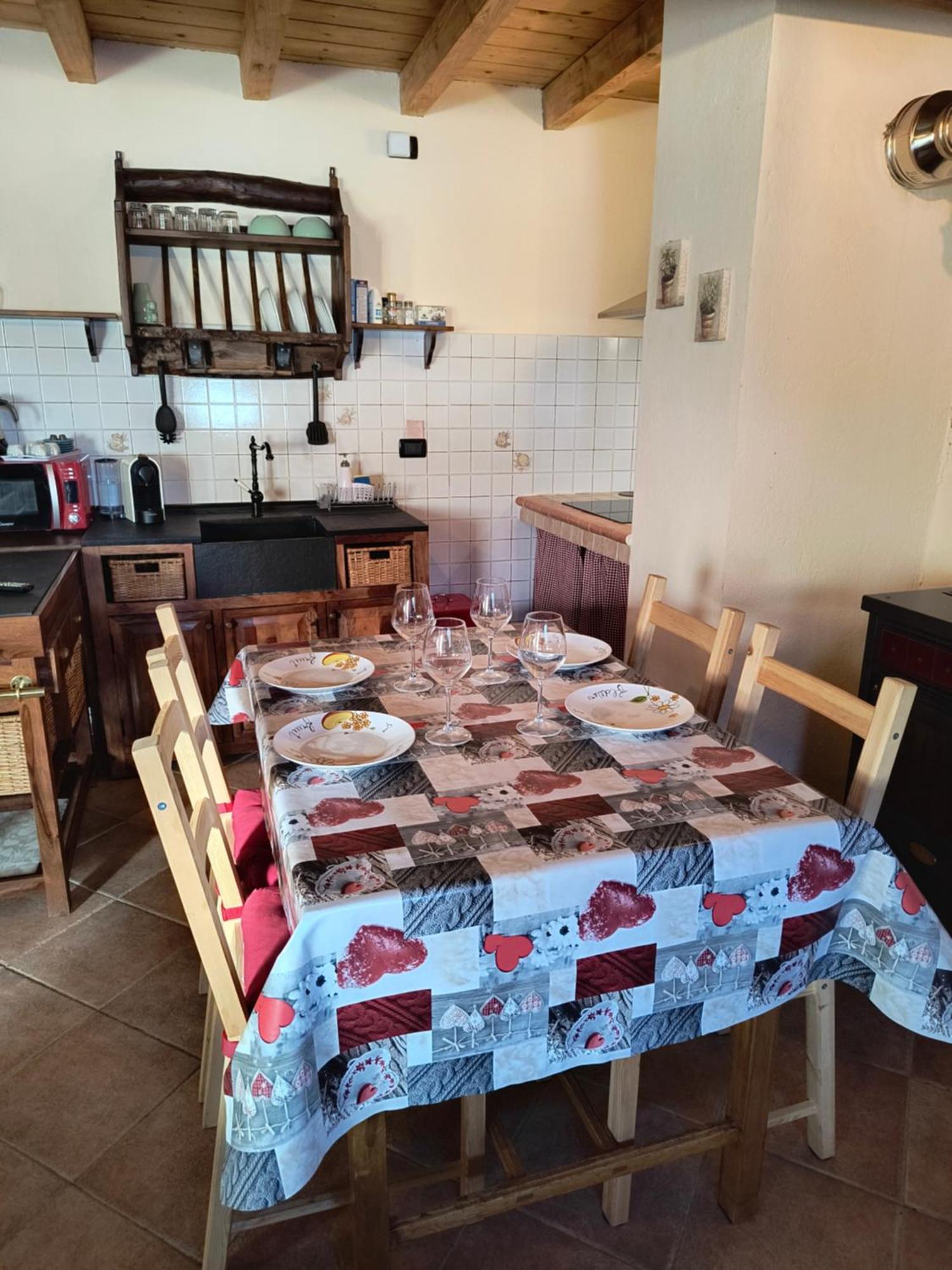 Petit Royal - Appartamento Charmant Per 6 Persone - Con Soppalco - Maisons De Charme Champoluc Esterno foto